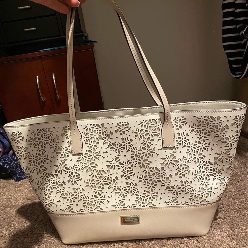 Kate spade beige purse